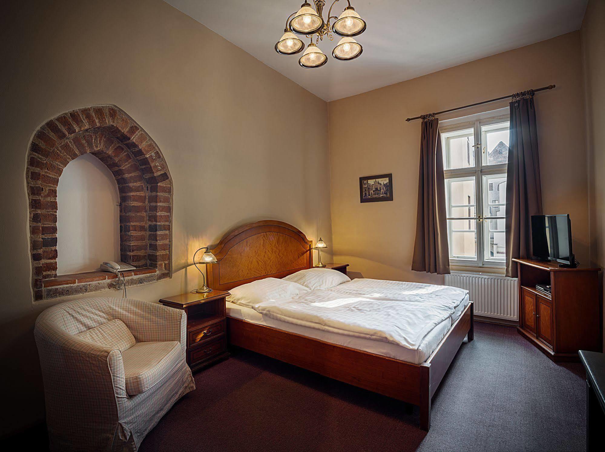 U Tri Bubnu Hotel Прага Екстериор снимка